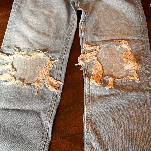 Free People Blue Cropped Ankle Jeans with Distressed Details new - Picture 7 of 7